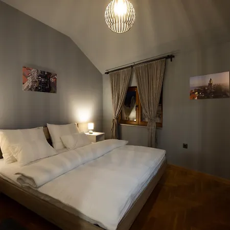 Aleksei Apartman *