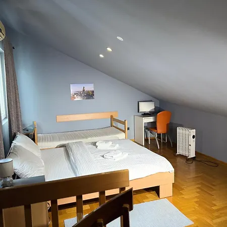 Aleksei Apartman